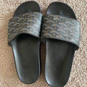 goyard slides